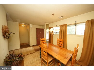 182 Kendall Rd, Kendall Park, NJ 08824 - photo 4