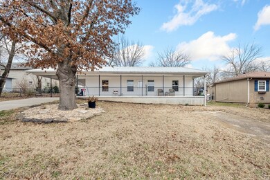 817 N Spruce St, Harrison, AR 72601 - photo 2