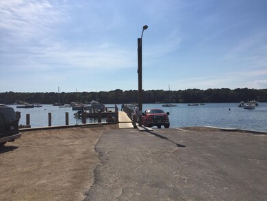 01 Four Way, Vineyard Haven, MA 02568 - photo 5