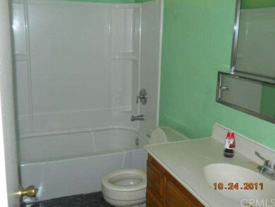 15075 La Brisa Rd, Victorville, CA 92392 - photo 6