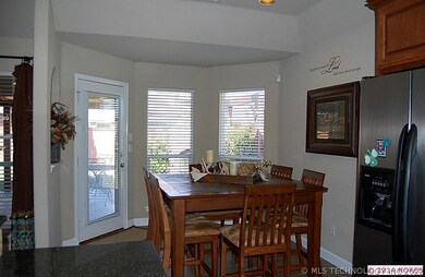 Bay eating area in kitchen