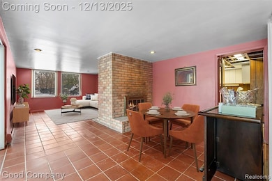 30080 Highmeadow Rd, Farmington Hills, MI 48334 - photo 6