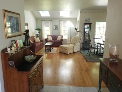 11 Queen of Roses Ln, Uxbridge, MA 01569 - photo 5