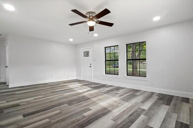 210 Spring Valley Ct, Springtown, TX 76082 - photo 4