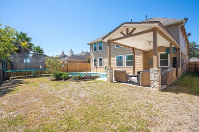 2817 Lost Maples Dr, Pearland, TX 77584 - photo 2