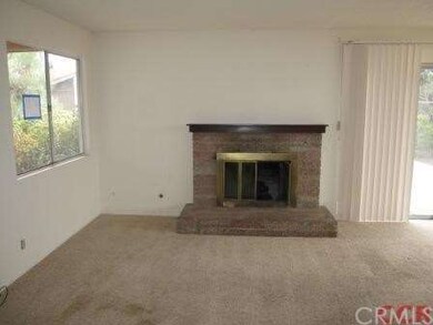 Living room with gas log fireplace