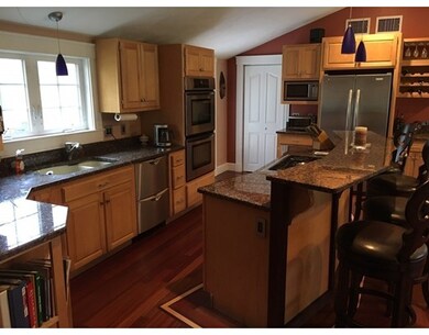 10 Hancock St, Plainville, MA 02762 - photo 3