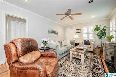 908 Shades Rd, Birmingham, AL 35209 - photo 5