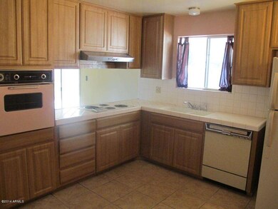 Kitchen full view