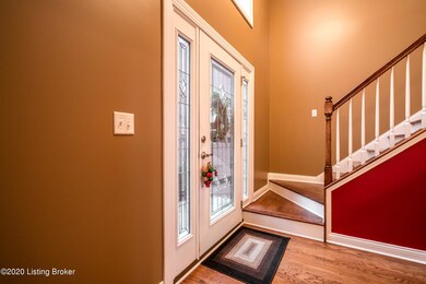 11047 Radleigh Ln, Louisville, KY 40291 - photo 2