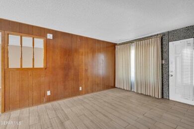 302 Cullen Ave, El Paso, TX 79915 - photo 6