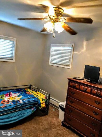 1107 E Willow Run Dr, Wilmington, DE 19805 - photo 6