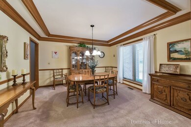 2416 Litchfield Ct, Naperville, IL 60565 - photo 4