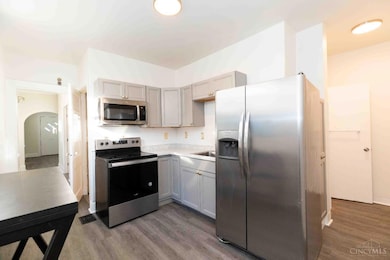 1909 Pogue Ave, Cincinnati, OH 45208 - photo 2