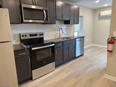 10 E Washington Ave unit 303, Washington, NJ 07882 - photo 2