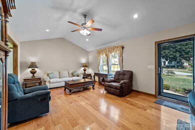 117 Bluff Ct, Statesville, NC 28625 - photo 7