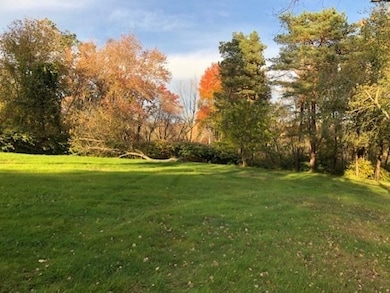 30 Howard St, Milford, MA 01757 - photo 2