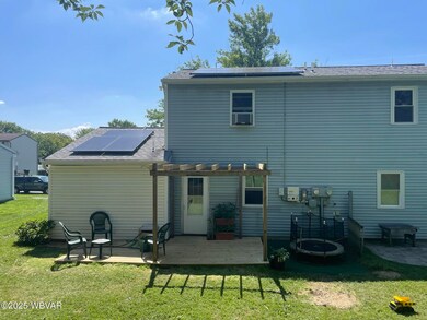 1061 Cloverton Dr, Columbia, PA 17512 - photo 2