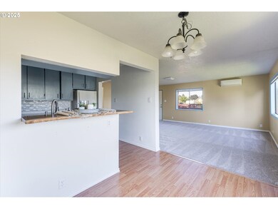 3102 Columbia Heights Rd, Longview, WA 98632 - photo 7