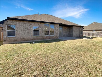 9500 Shallow Lake Ct, Oklahoma City, OK 73159 - photo 7