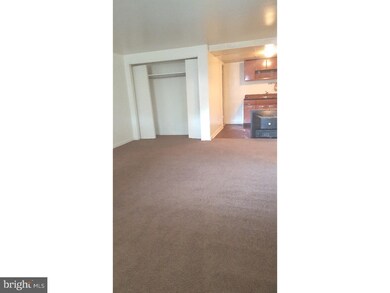 108 E Oak Ln unit BSMT, Glenolden, PA 19036 - photo 2