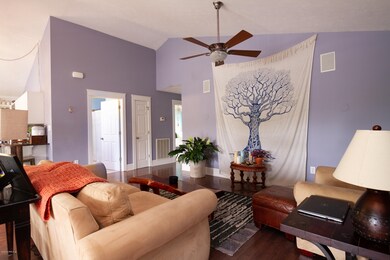 401 Jarrett Bay Dr. Carolina Beach Real