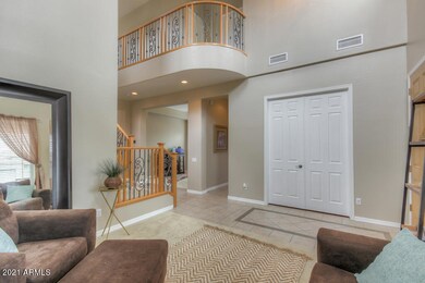 Living Room (3)-SMALL