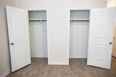 1504 Dove Cir, Ennis, TX 75119 - photo 7