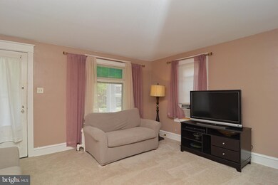 324 W Elm St, Reading, PA 19607 - photo 7