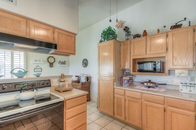 Kitchen (2)
