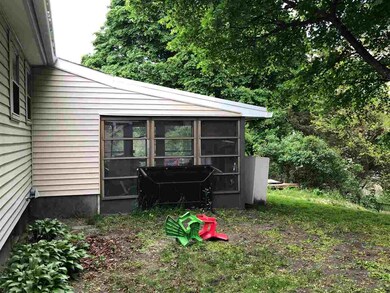 24 Ross St, Nashua, NH 03060 - photo 2