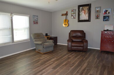 252 Barker Rd, Ennis, TX 75119 - photo 6