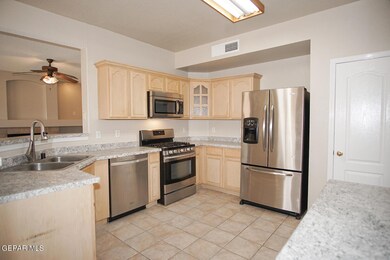 13717 Paseo de Fe Cir, El Paso, TX 79928 - photo 6