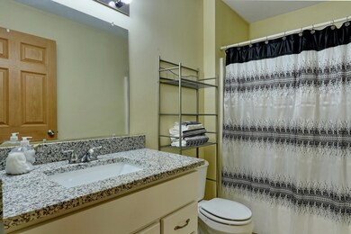 926 Crestville Ct, Gurnee, IL 60031 - photo 7