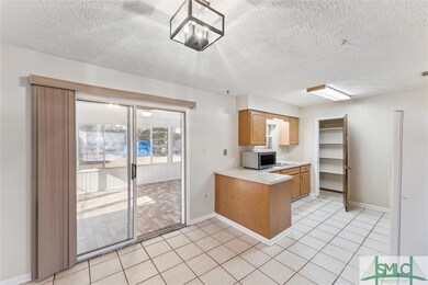 Breakfast Area, Kitchen, Sunroom