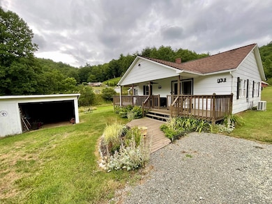 159 Locust Ln, Independence, VA 24348 - photo 2