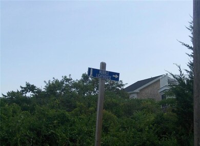 Sign to turn to lighthouse on edge...