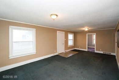 811 E 24th Ct, Des Moines, IA 50317 - photo 3