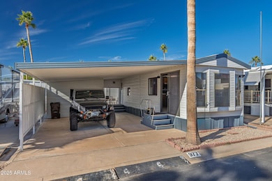 977 S Oxide Dr unit 977, Apache Junction, AZ 85119 - photo 2