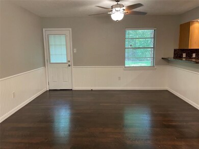 6919 Oak Bend Dr, Alvin, TX 77511 - photo 3