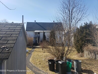 212 214 E Elm St, Dunmore, PA 18512 - photo 2