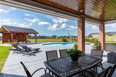 11050 Stallion Dr, Needville, TX 77461 - photo 3