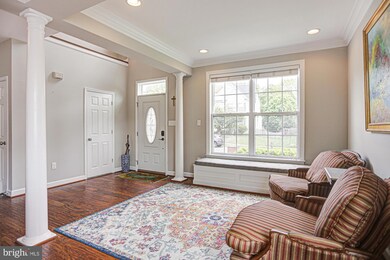 471 Hawkridge Ln, Sykesville, MD 21784 - photo 2