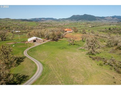 2441 Old Pioneer Rd, Oakland, OR 97462 - photo 7