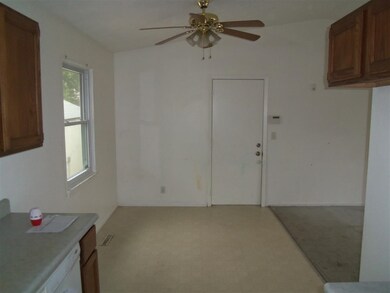 3232 W 63rd St, Davenport, IA 52806 - photo 3