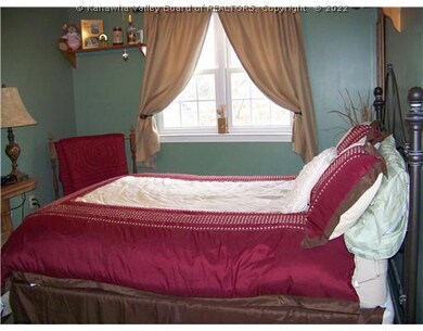 Upper Level Bedroom.