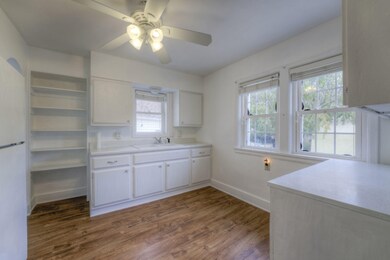 217N15thMKitchen