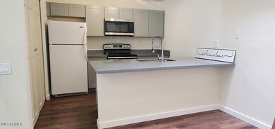 7013 Kitchen