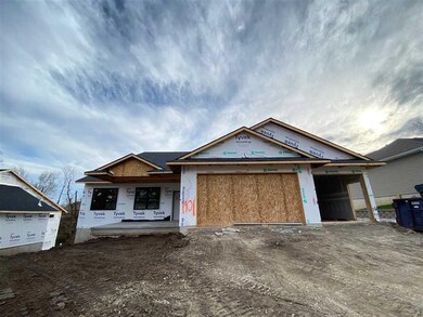 1901 Mary Beth Ave NW, Cedar Rapids, IA 52405 - photo 6