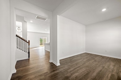 557 Cliff St, Morristown, TN 37814 - photo 4